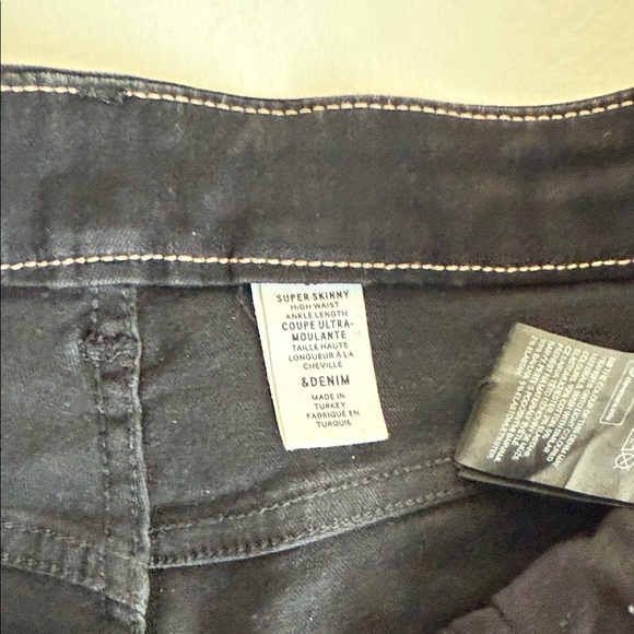 H&M Black Skinny Jeans for Women - Picture 3 of 6